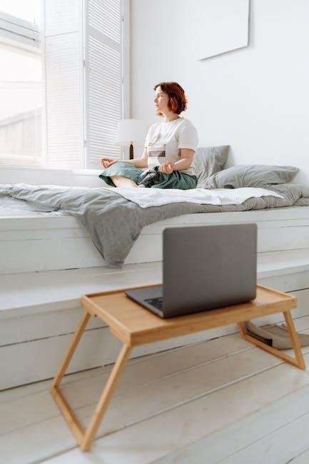 Balancing Comfort and Sophistication in Daily Living