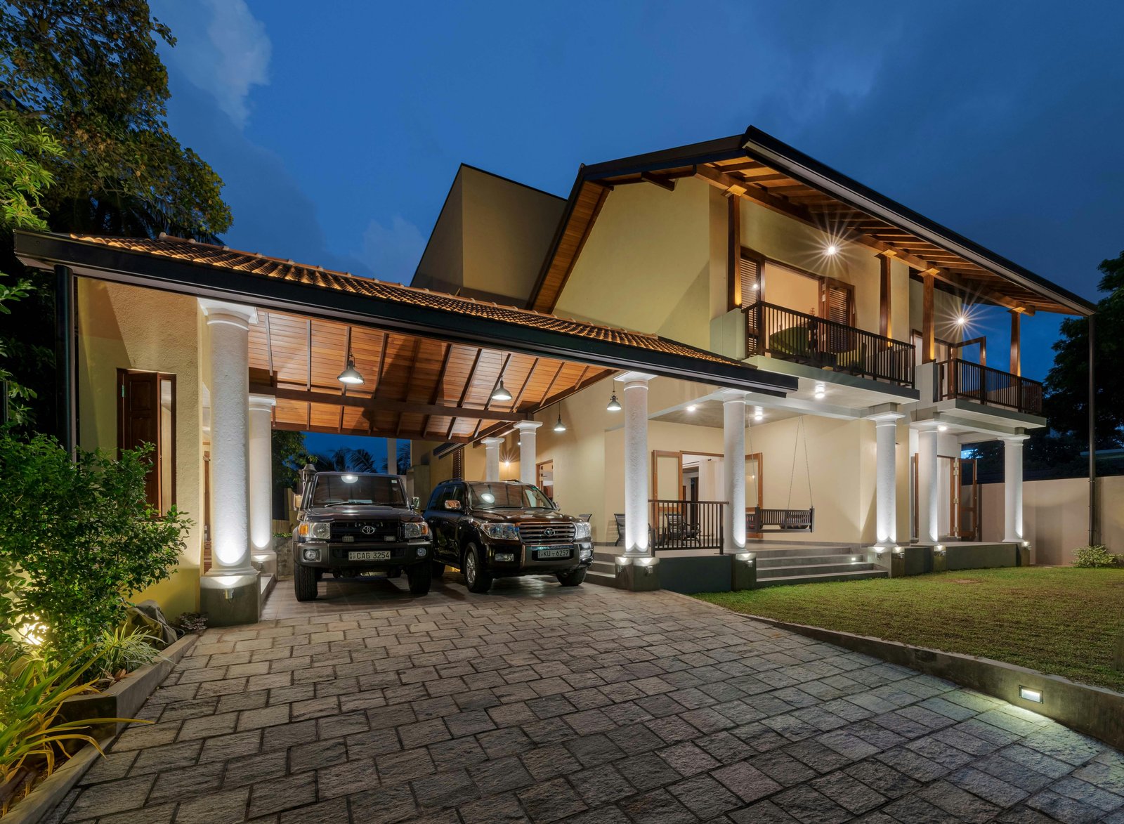 Exploring Prime Locations Driving High-End Property Value