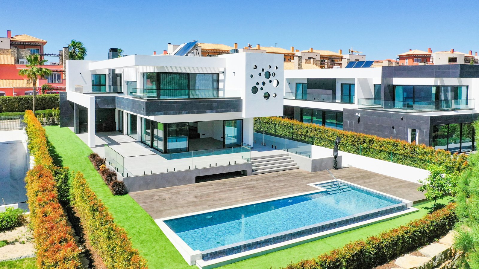 Celebrity real Estate Trends That Shape Market Values